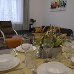 شقة Center Family & Friends Two Bedrooms Spacious ريغا