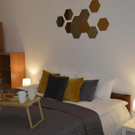 Center Family & Friends Two Bedrooms Spacious *