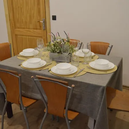 Center Family & Friends Two Bedrooms Spacious ريغا