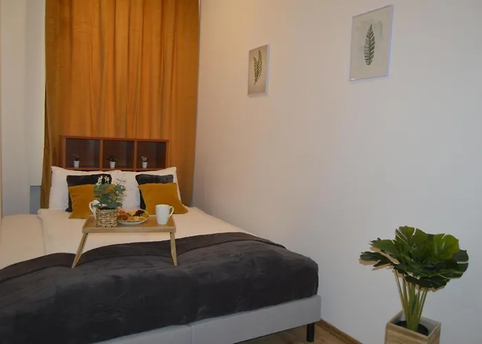 Center Family & Friends Two Bedrooms Spacious