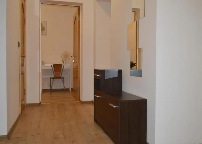 Center Family & Friends Two Bedrooms Spacious