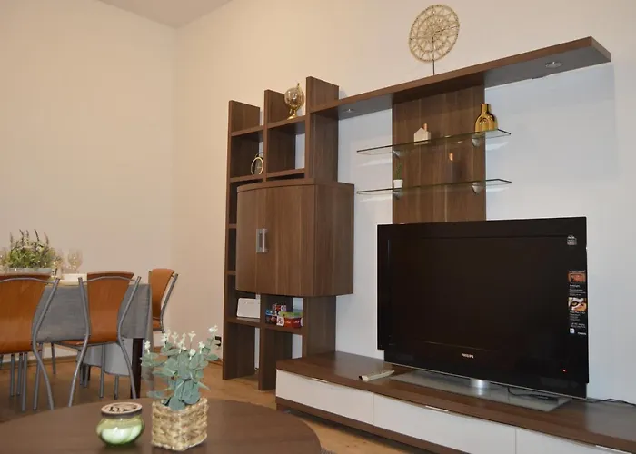 Dzīvoklis Center Family & Friends Two Bedrooms Spacious