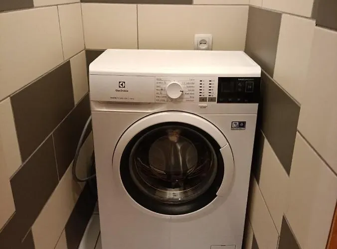 Center Family & Friends Two Bedrooms Spacious *