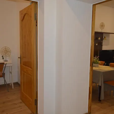 Center Family & Friends Two Bedrooms Spacious *